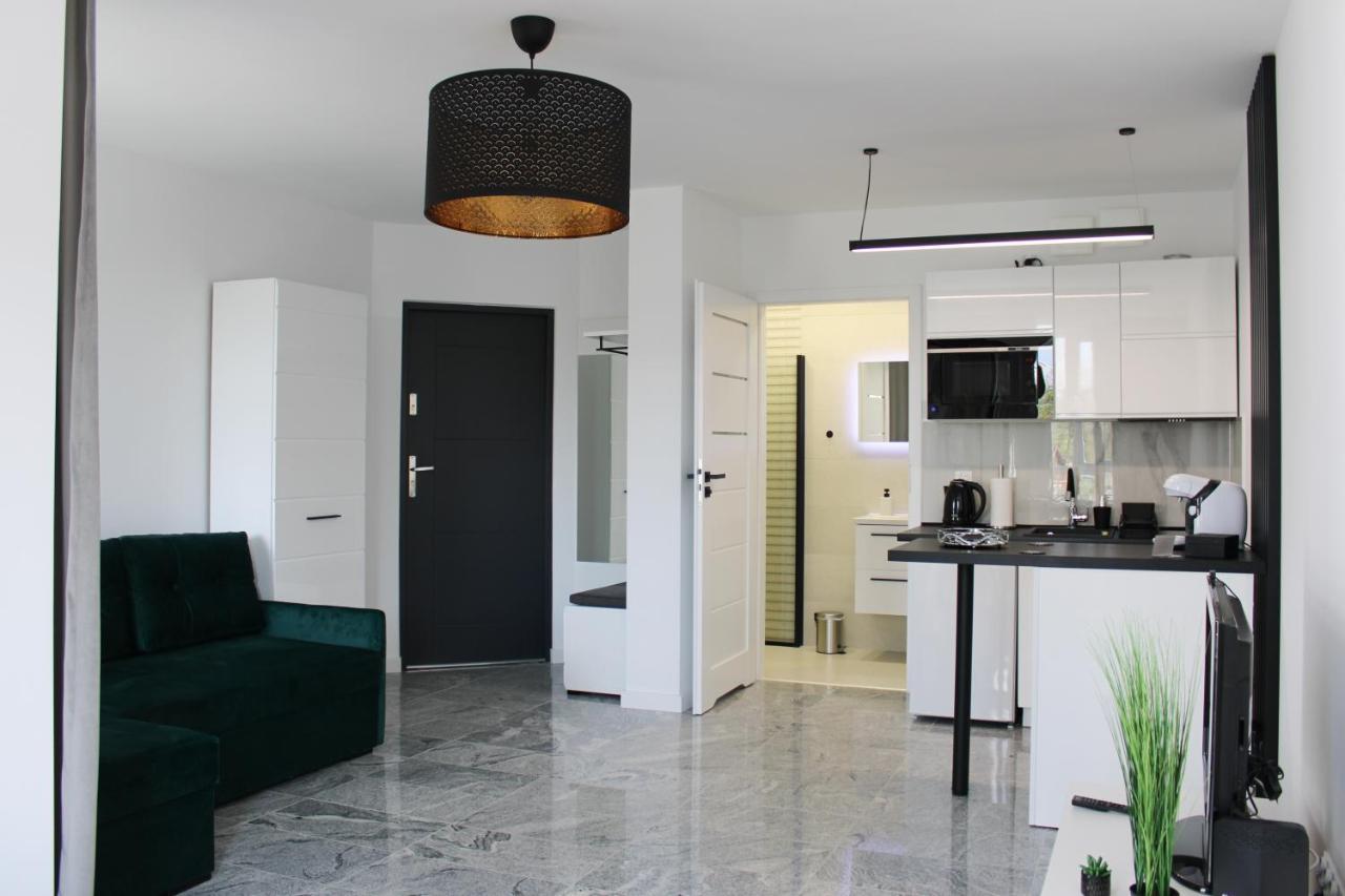 Apartament White-Niska Z Garazem Podziemnym เคียลเซ ภายนอก รูปภาพ