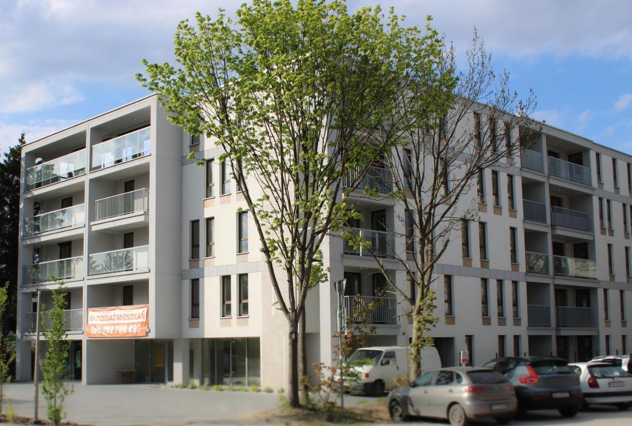 Apartament White-Niska Z Garazem Podziemnym เคียลเซ ภายนอก รูปภาพ
