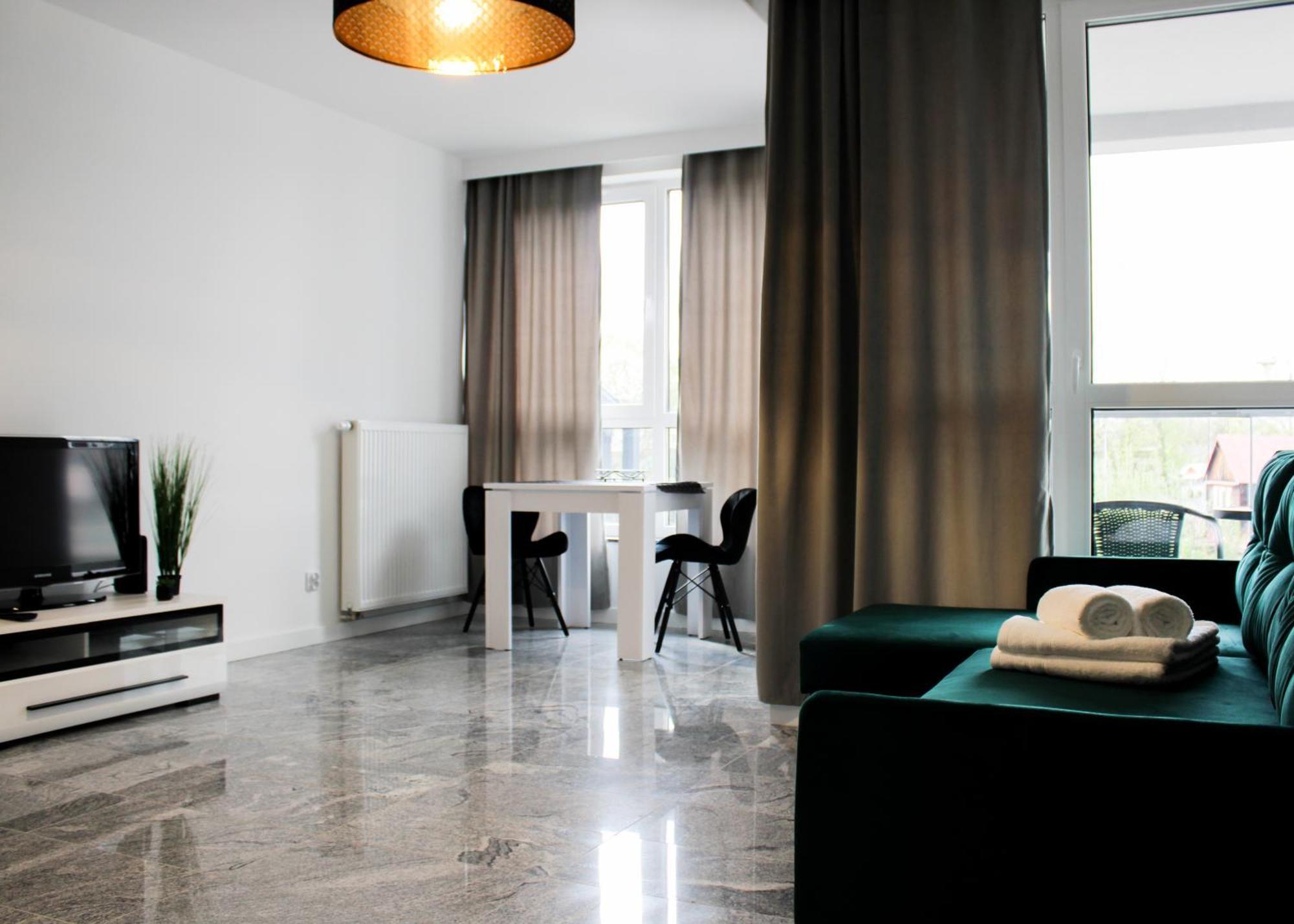 Apartament White-Niska Z Garazem Podziemnym เคียลเซ ภายนอก รูปภาพ