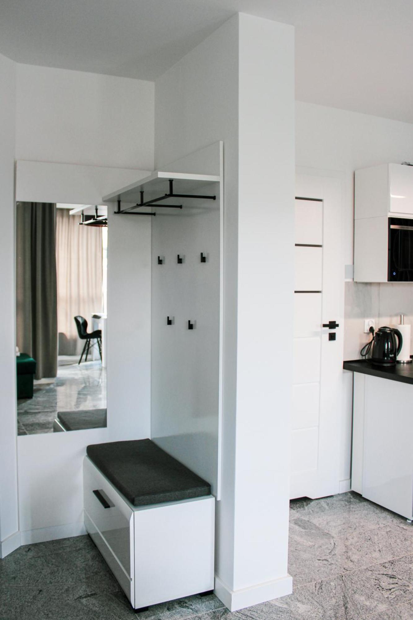 Apartament White-Niska Z Garazem Podziemnym เคียลเซ ภายนอก รูปภาพ